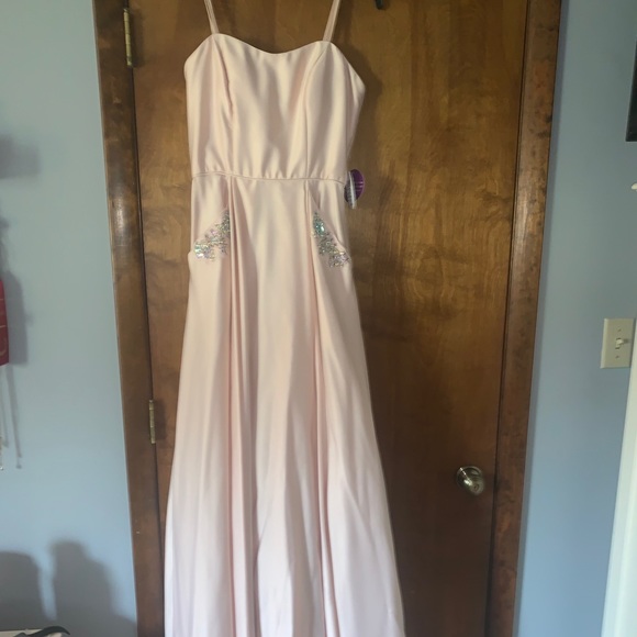 Satin Baby pink prom dress strapless - Picture 2 of 4
